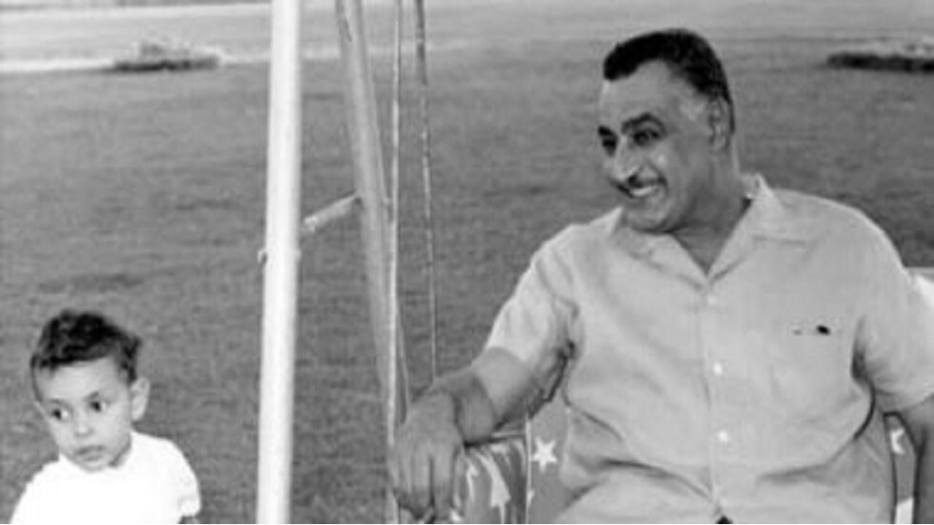 عزاء في رحيل آخر أشقاء الزعيم المصري جمال عبد الناصر (فيديو)