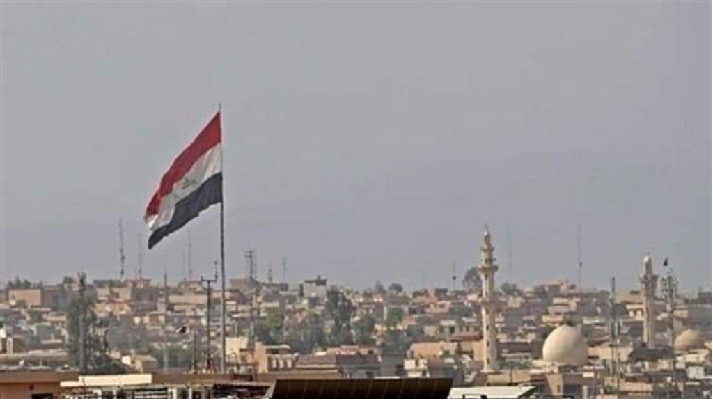الدفاع السورية: وسائط دفاعنا الجوي تصدت لصواريخ عدوان من اتجاه الجولان السوري المحتل استهدفت دمشق