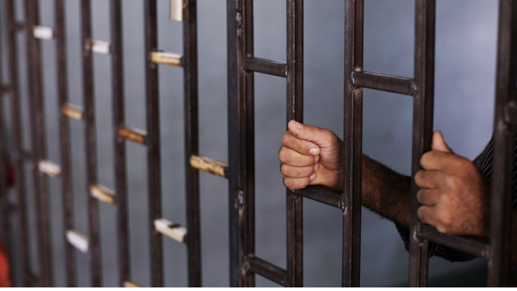 متهم بجرم خطير يفر من داخل قصر عدل طرابلس