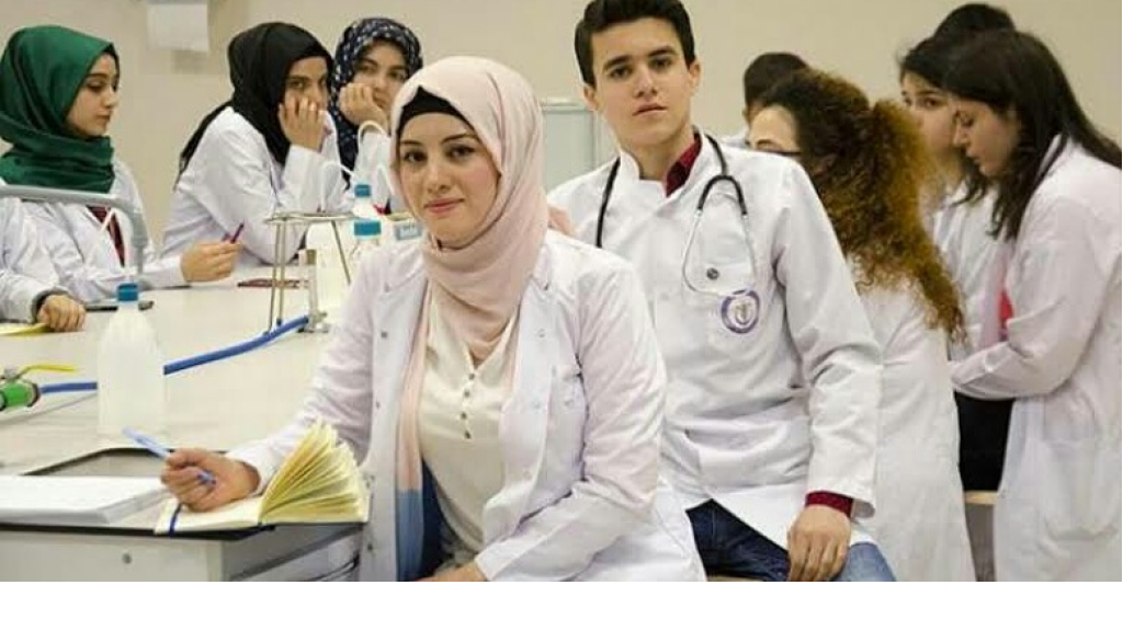 سوريا تخسر أطباءها.. أكثر من 10 الاف طبيب سوري باتوا في المانيا!