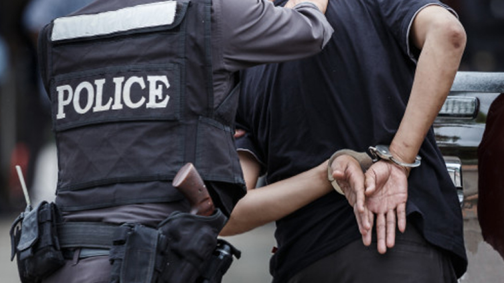 شعبة المعلومات تُلقي القبض على عصابة سرقة بعمليّة متزامنة في جبيل والمعاملتين