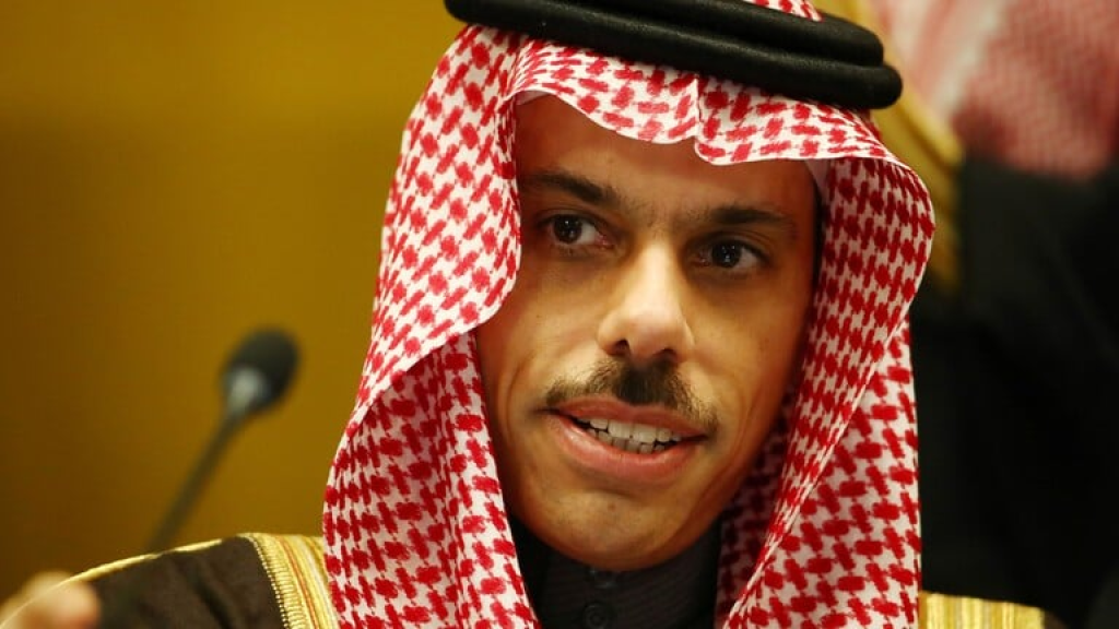 تصريح مخزي من وزير الخارجية السعودي: سنعترف 'بإسرائيل'!