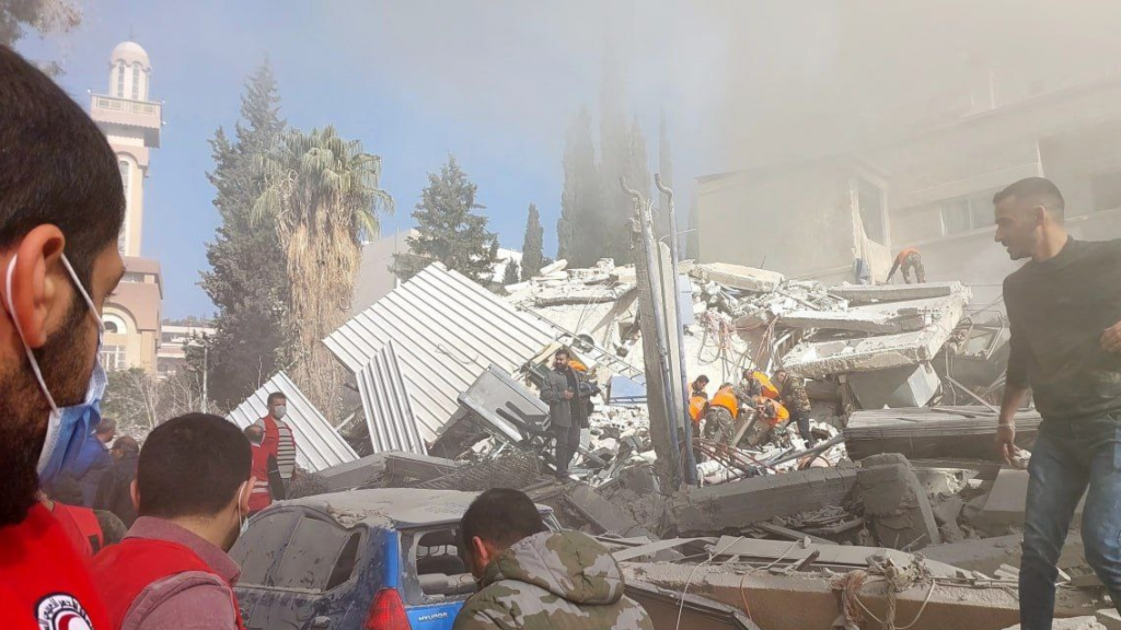 عدوان إسرائيلي يستهدف مبنىً سكنياً في العاصمة السورية دمشق