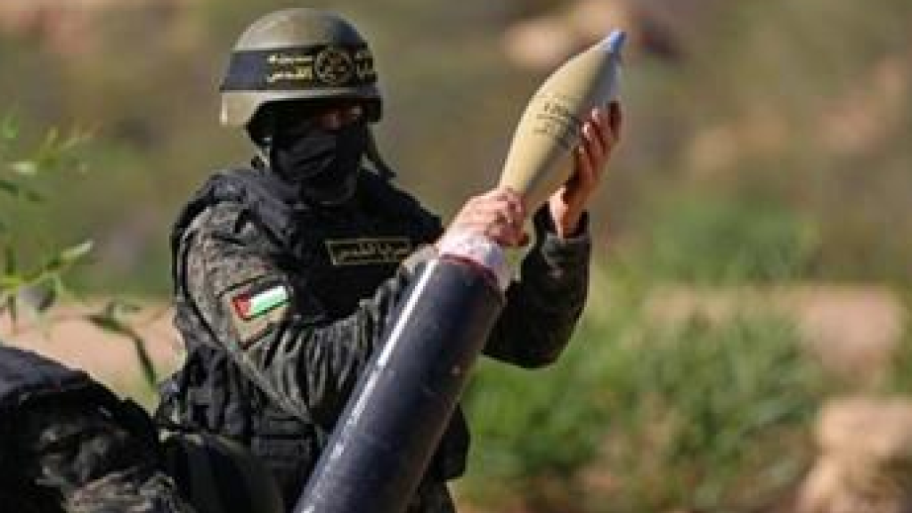 بالفيديو.. “سرايا القدس” تقصف تجمعات العدو في خان يونس