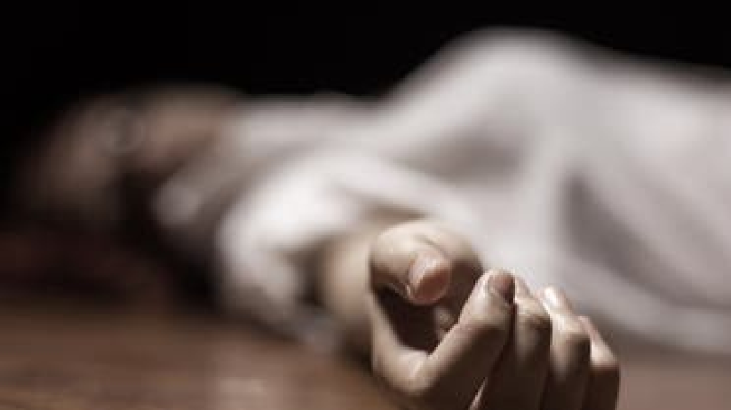 بصخرة على رأسها... هذا ما حصل في بعلبك