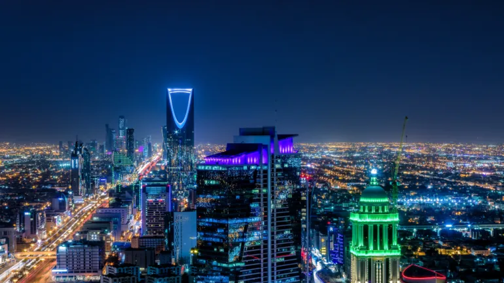 لأوّل مرّة  في التاريخ... متجر مشروبات روحيّة في السعوديّة 