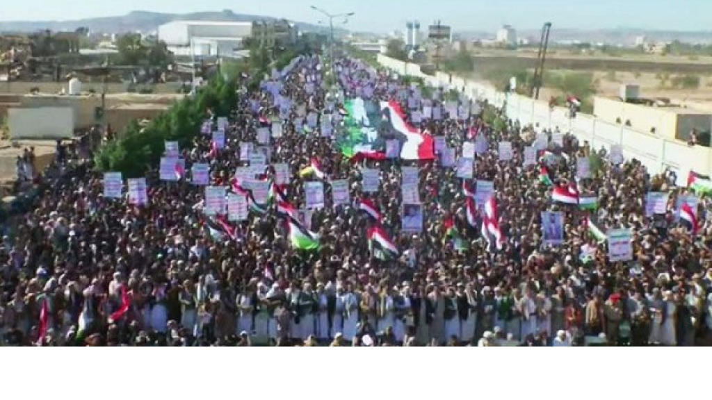 مسيرات حاشدة بصعدة تحت شعار “مع غزة مستمرون حتى النصر”