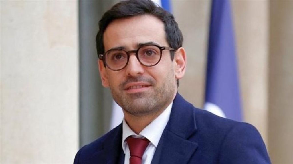 وزير خارجية فرنسا يصل لبنان اليوم بتهديدات “جوفاء”