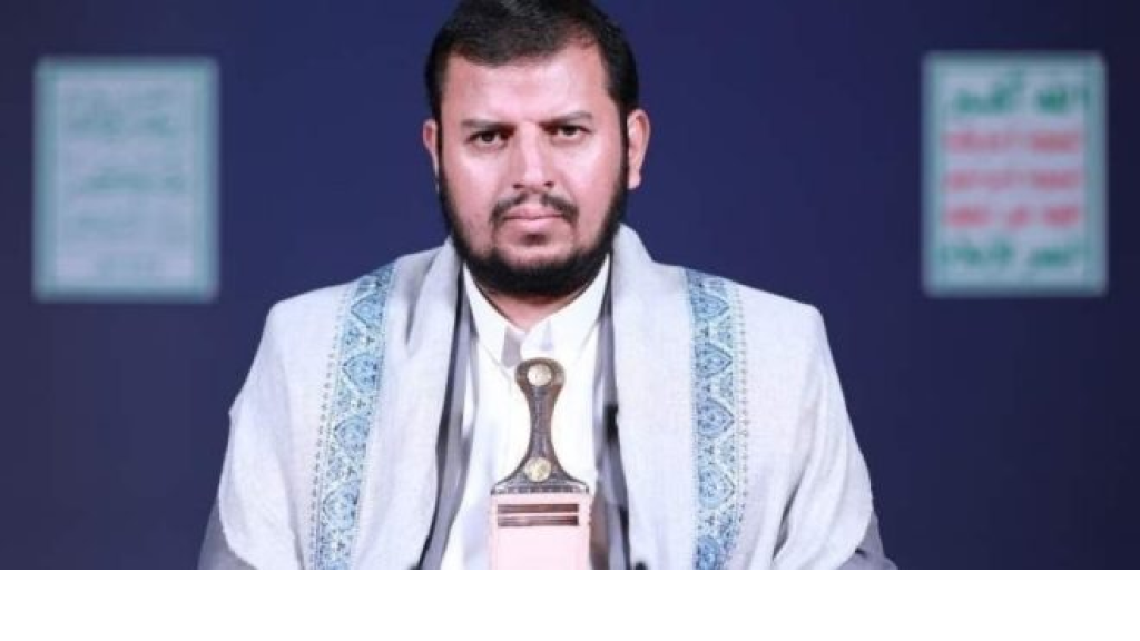 الحوثي: السفن الأميركية تحاول التمويه بوضع أعلام دول أخرى