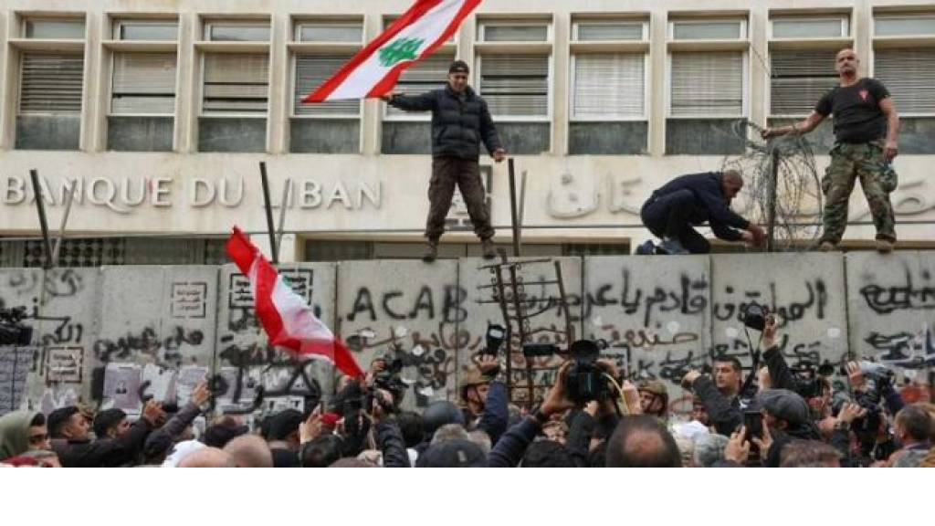 “تجمع العسكريين المتقاعدين” يرفض مقترح 3 معاشات إضافية