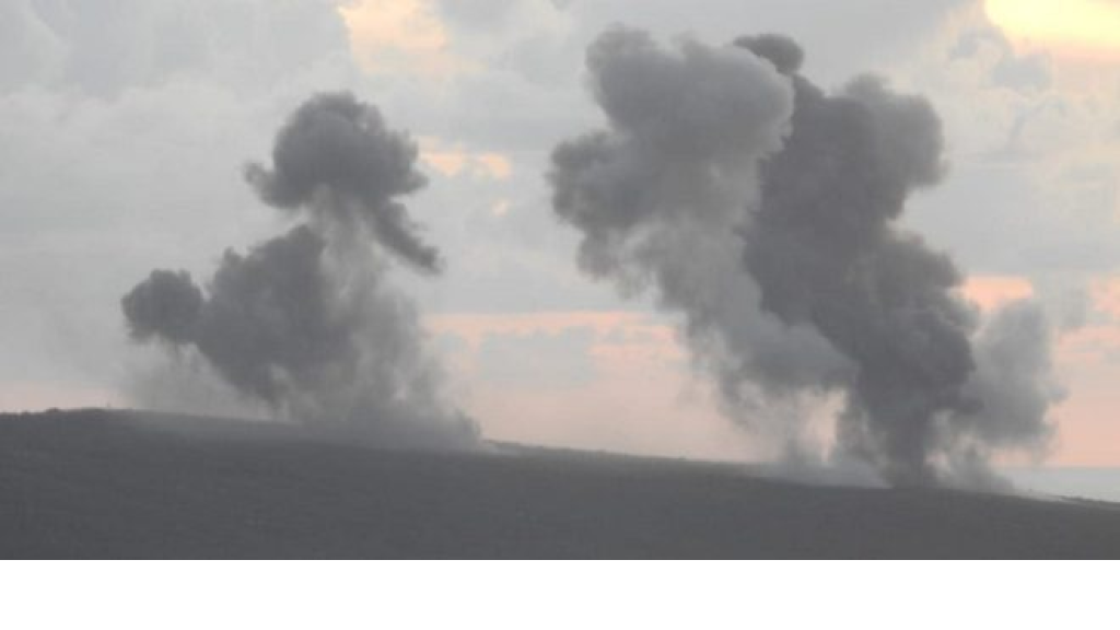 بالصورة.. غارة جوية على مارون الرأس