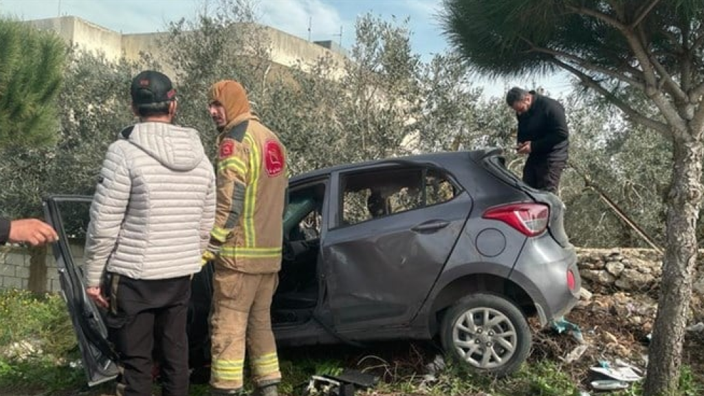 بعد قصف سيارة في بنت جبيل... من كان مستهدفًا؟ 