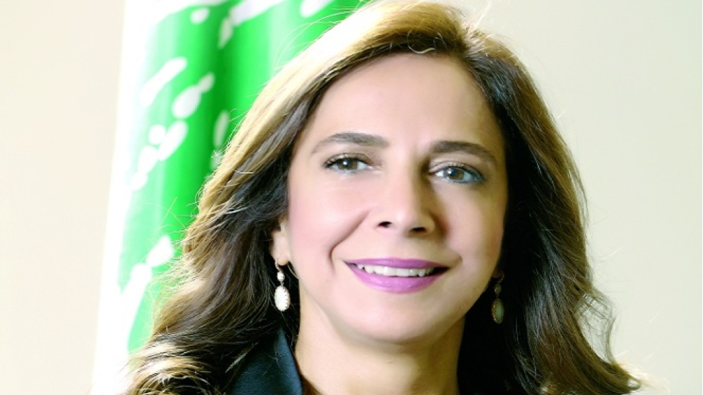 وزيرة الدفاع السابقة زينة عكر تعليقا على مجزرة النبطية: كلنا مع الجنوب واهله..