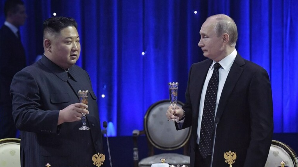 بوتين يهدي كيم جونغ أون سيارة روسية الصنع