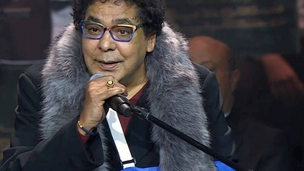 بعد كسر ذراعه، وزيرة الثقافة المصرية تكشف كواليس حادث محمد منير