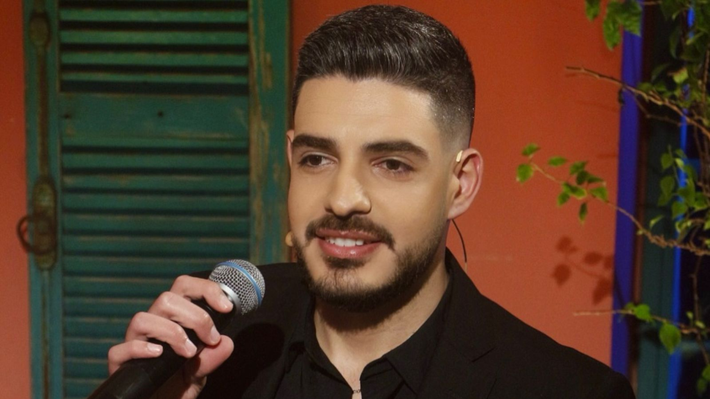 رولان مهنا يحتفل بمليون مشاهدة