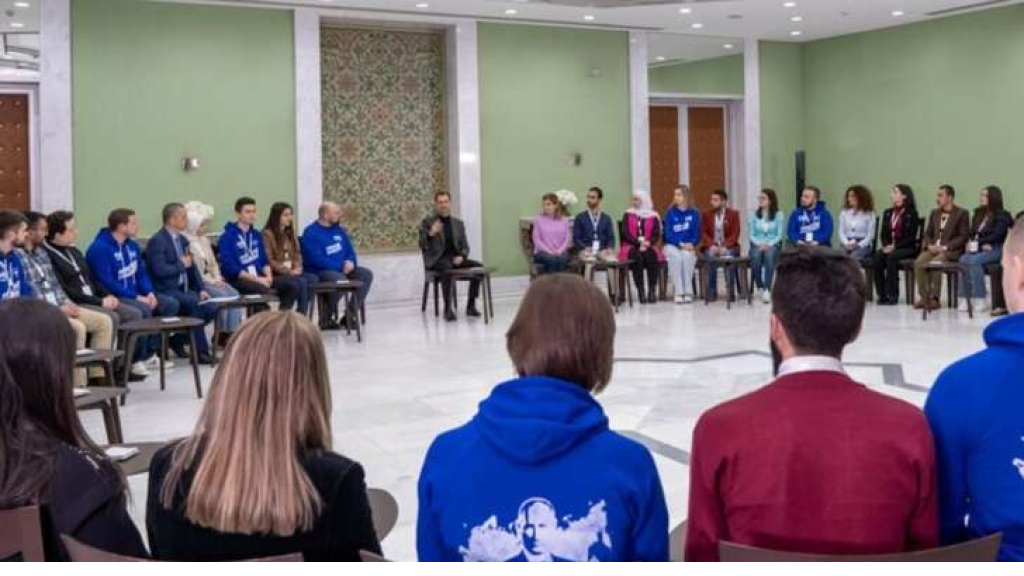 الرئيس بشار الأسد يلتقي المشاركين في مخيم الشباب السوري الروسي ويتحدّث عن العلاقة بين البلدين