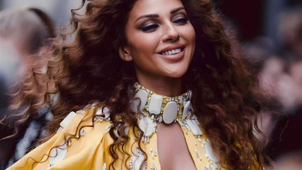 بفستان مكشوف.. ميريام فارس ترقص بإثارة في دبي شاهدوا الفيديو