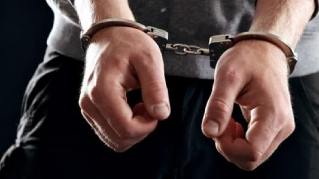 الجيش: توقيف ٥ لبنانيين وسوريين إثنين في طرابلس والهرمل وبريتال