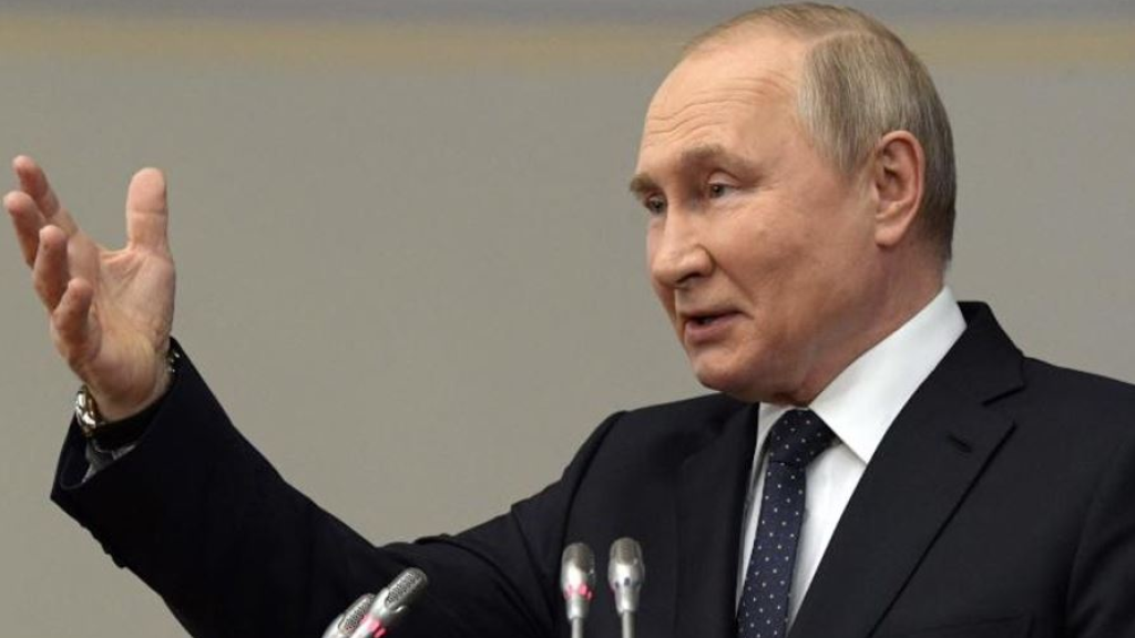 بالفيديو.. الرئيس الروسي فلاديمير بوتين يدلي بصوته في الانتخابات الرئاسية