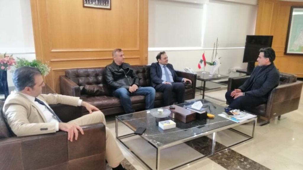 وزير الاشغال العامة والنقل مستقبلا النائب الدكتور حيدر ناصر