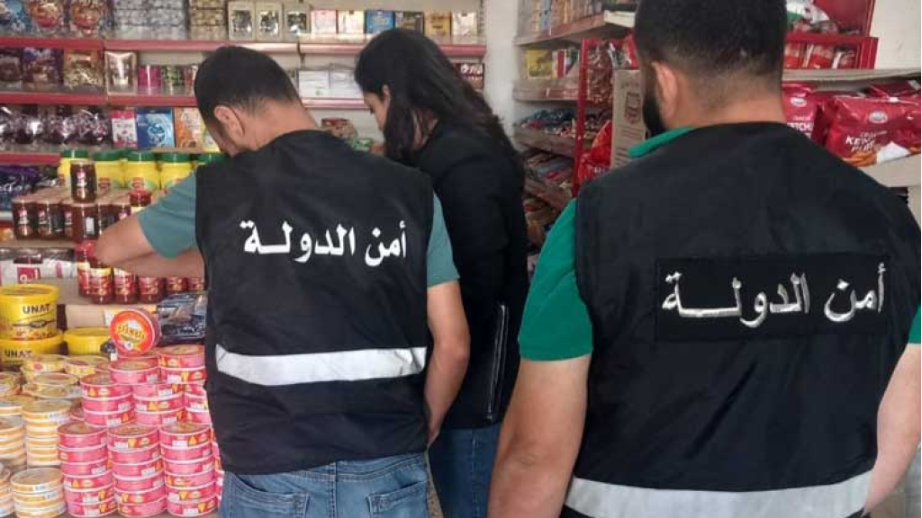 تسطير محضري ضبط في حق محلي سوبرماركت في سينيق  والعباسية