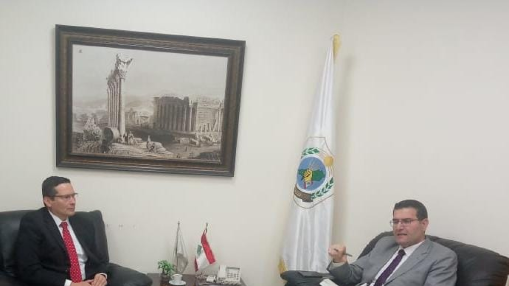 وزير الزراعة يستقبل سفير كولومبيا 
