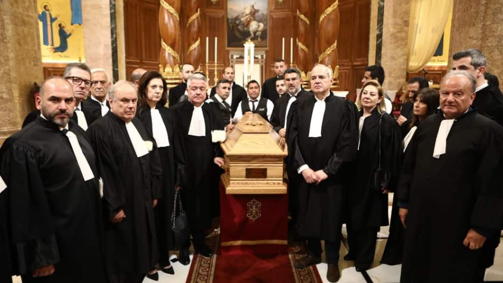 مأتم مهيب للنقيب الشيخ ميشال خطار