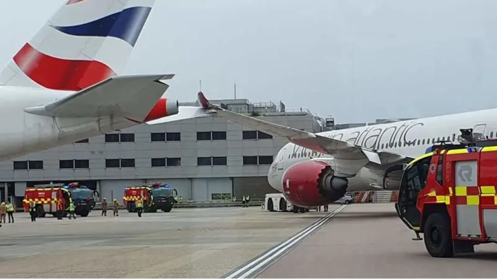 بالفيديو - اصطدام طائرتين على أرض مطار هيثرو في لندن