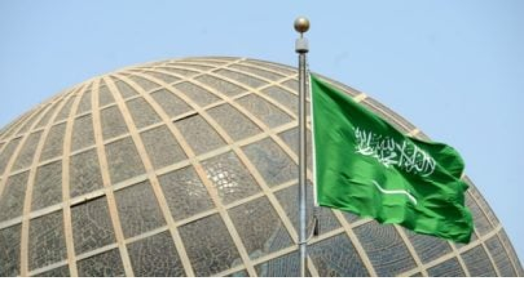 السعودية تمنع اللبنانيين من العمرة!؟ 