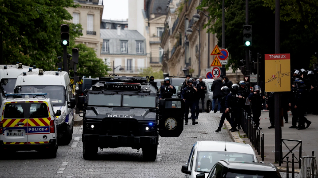 بعد توقيف المشتبه به... ما الذي كشفته الشرطة الفرنسية عن اقتحام القنصلية الإيرانية؟