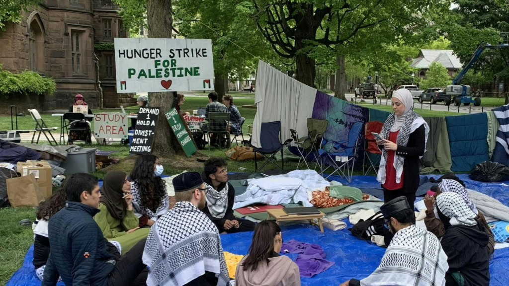 ثورة الجامعات تتوسّع.. إضراب عن الطعام في 