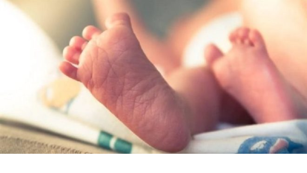 ترك طفلاً رضيعاً في دار الأيتام وغادر!