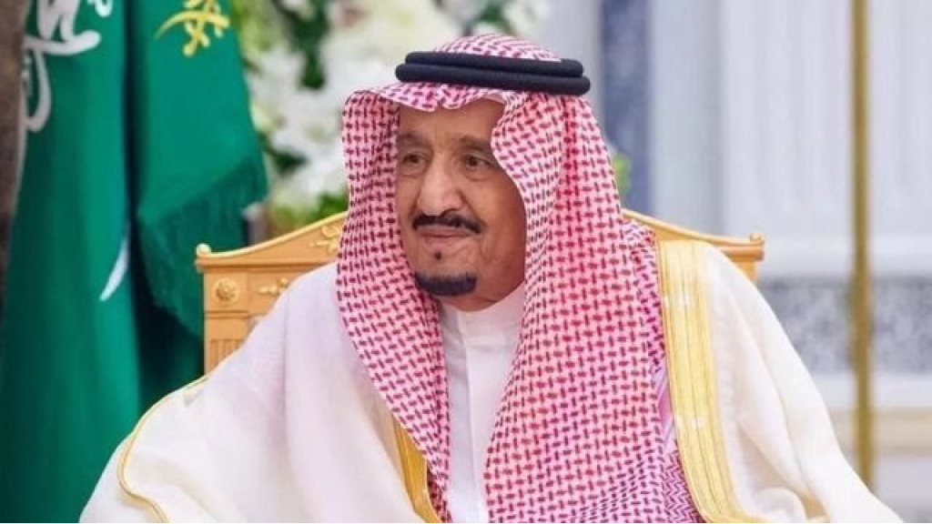 إصابة العاهل السعودي بالتهاب في الرئة