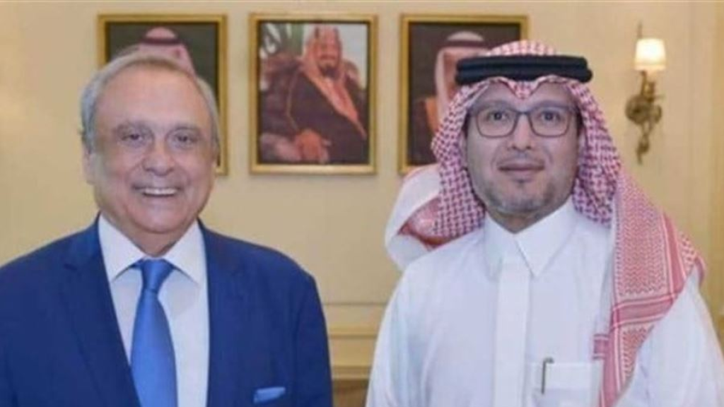 السفير السعودي إطلع من مدير مصرف الإسكان على مشاريع المصرف