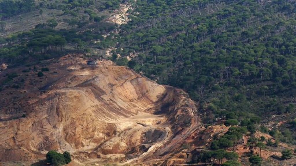 الطيران الحربي يشن 