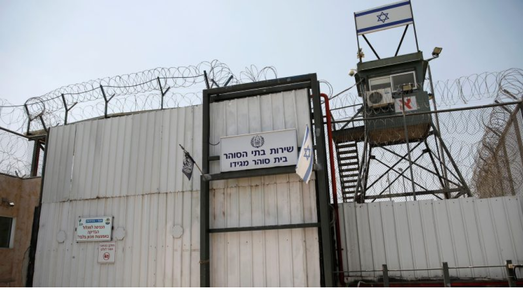 رئيس الشاباك: السجون تضم 21 ألف معتقل فلسطيني
