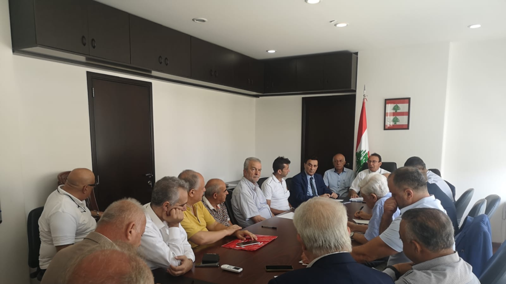بدعوة من الوزير شرف الدين..لقاء في وزارة المهجرين.. وهذا ما تم بحثه.. 