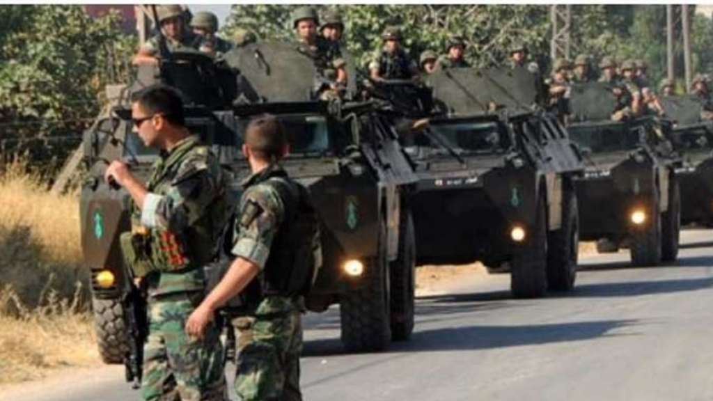 مداهمات للجيش وتوقيفات في بعلبك.. هذا ما عثر عليه (صورة)