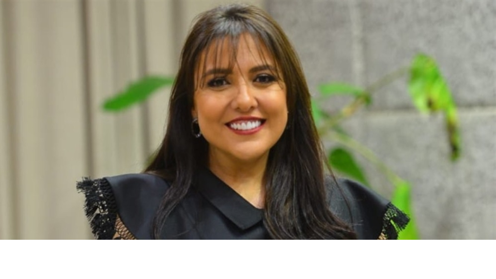 فنانة مشهورة تحضر لأعمال جديدة.. ومفاجأة لجمهورها