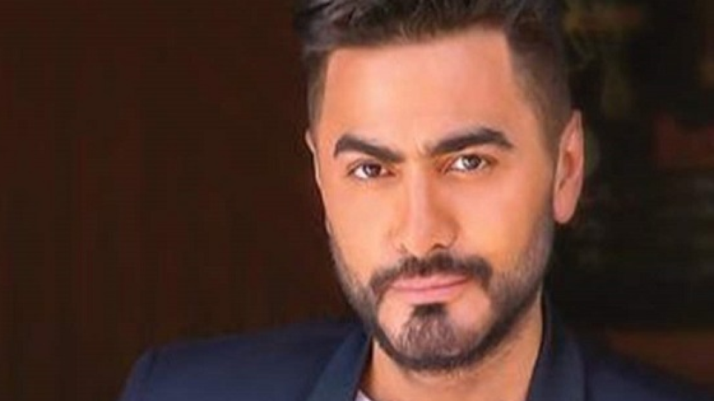 حدث أوّل من نوعه.. عرض بالطائرات ترحيباً بـفنّان!!