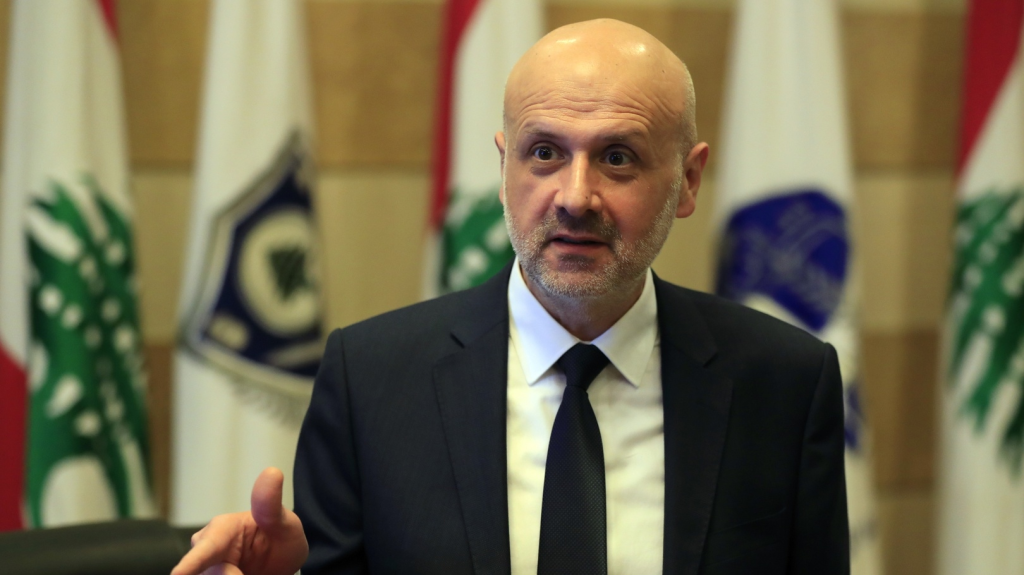 مولوي: الجيش سياج الوطن ورمز الشرعية