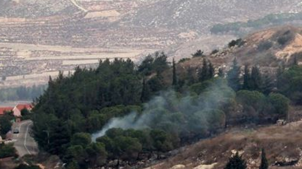 جنرال بارز يرسم مشهدية 