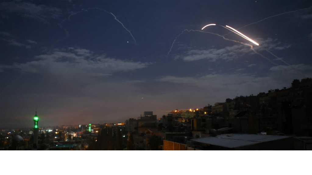 إصابة 4 عسكريين بقصف إسرائيلي على سوريا