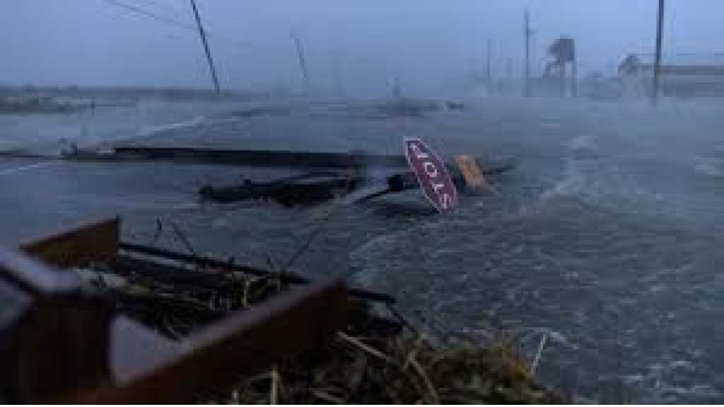 اليابان تتأهّب لإعصار آخر.. إلغاء رحلات جوية وبرية  