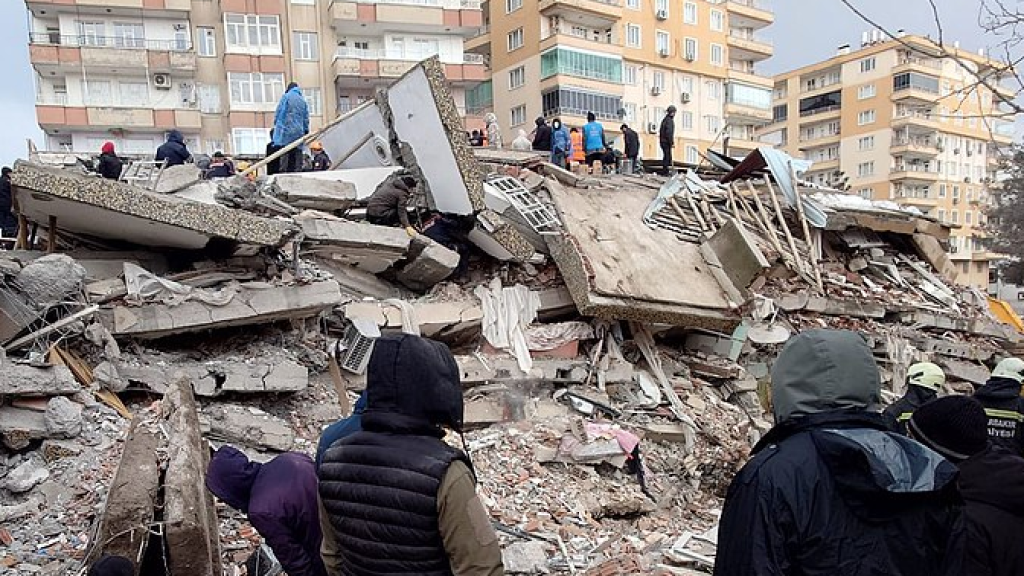 وزير  تركي: زلزال قد يدمّر 600 ألف مبنى في اسطنبول في الدقائق الأولى