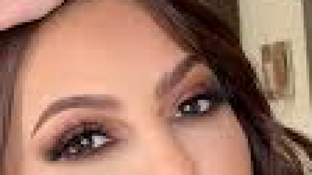 ممثلة تثير الجدل بتصريحاته:  