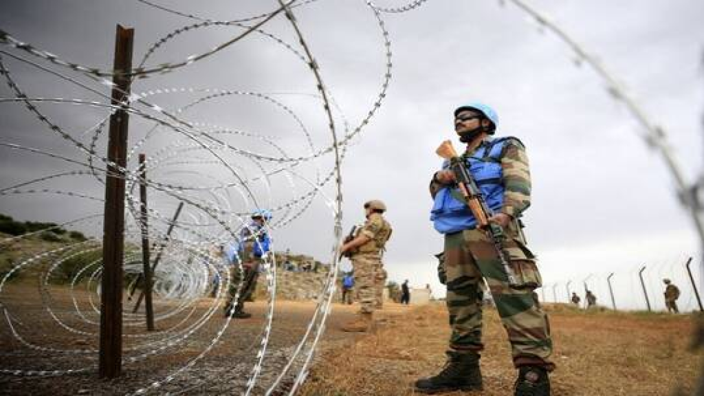 إصابة 3 عناصر في 