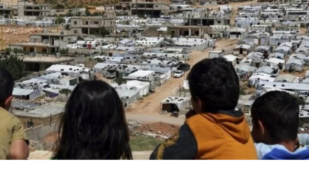 إغلاق المكاتب وتقليص التمويل: ماذا وراء قرارات UNHCR في لبنان؟