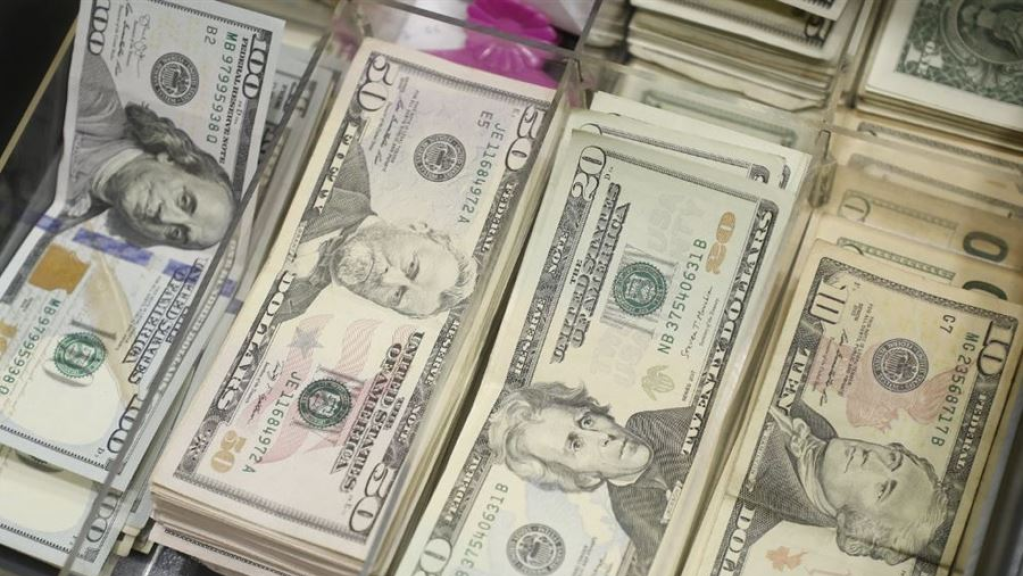 الدولار إلى 151 ألف ليرة في 2027؟!